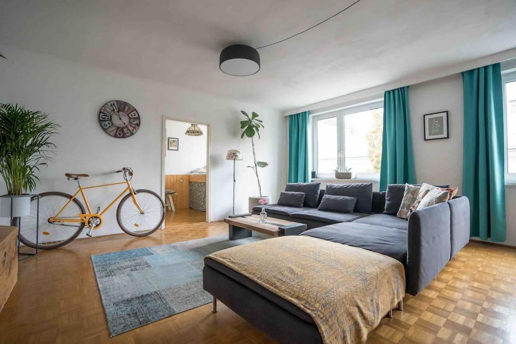 Cozy And Stylish Apartment Near Schoenbrunn Castle Wien Eksteriør billede